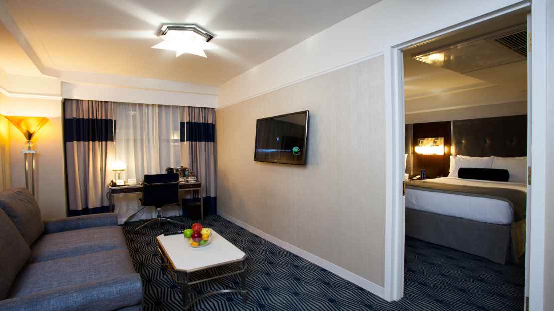  Executive Suite 